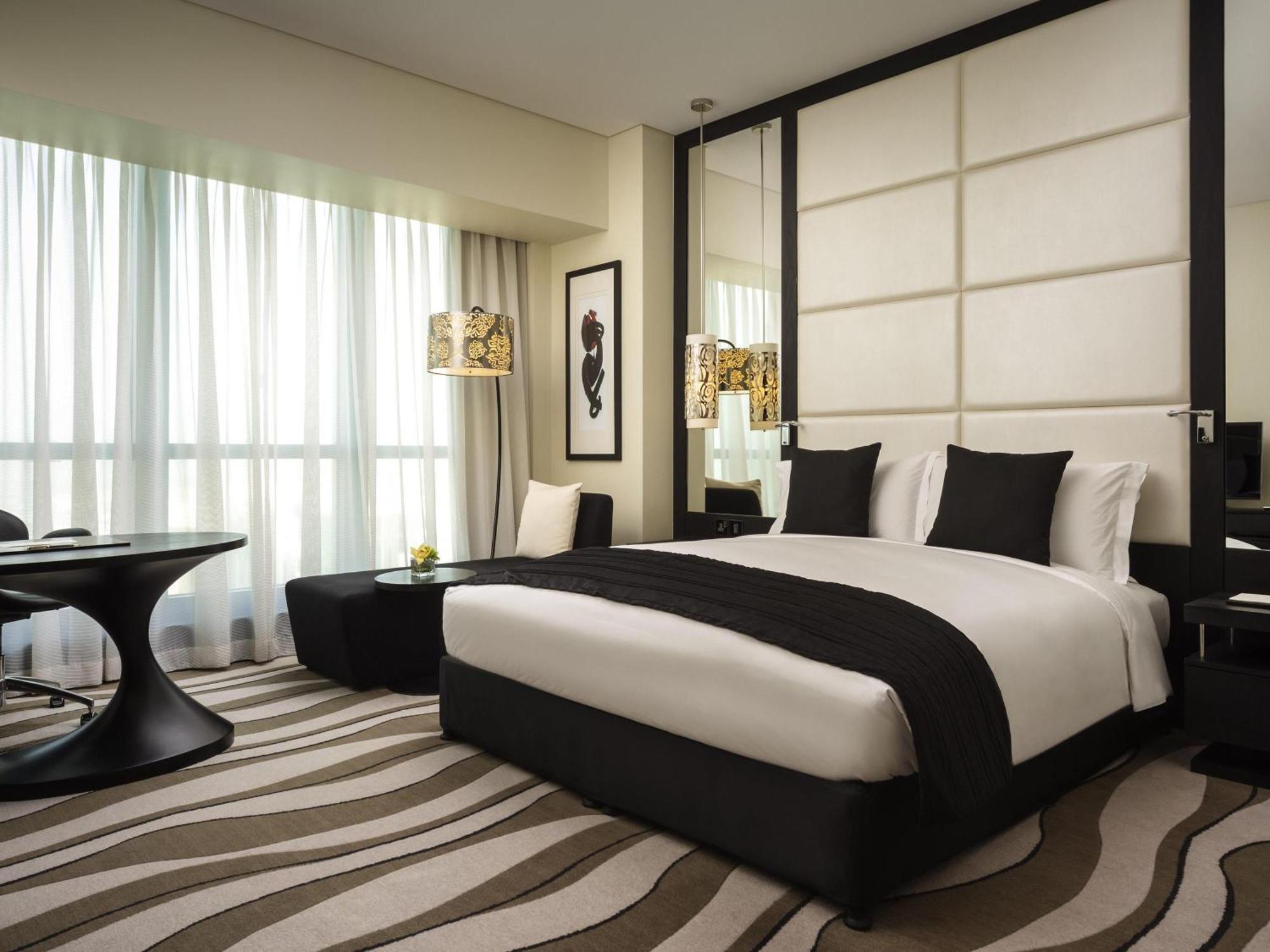 Hotel Sofitel Corniche 5*