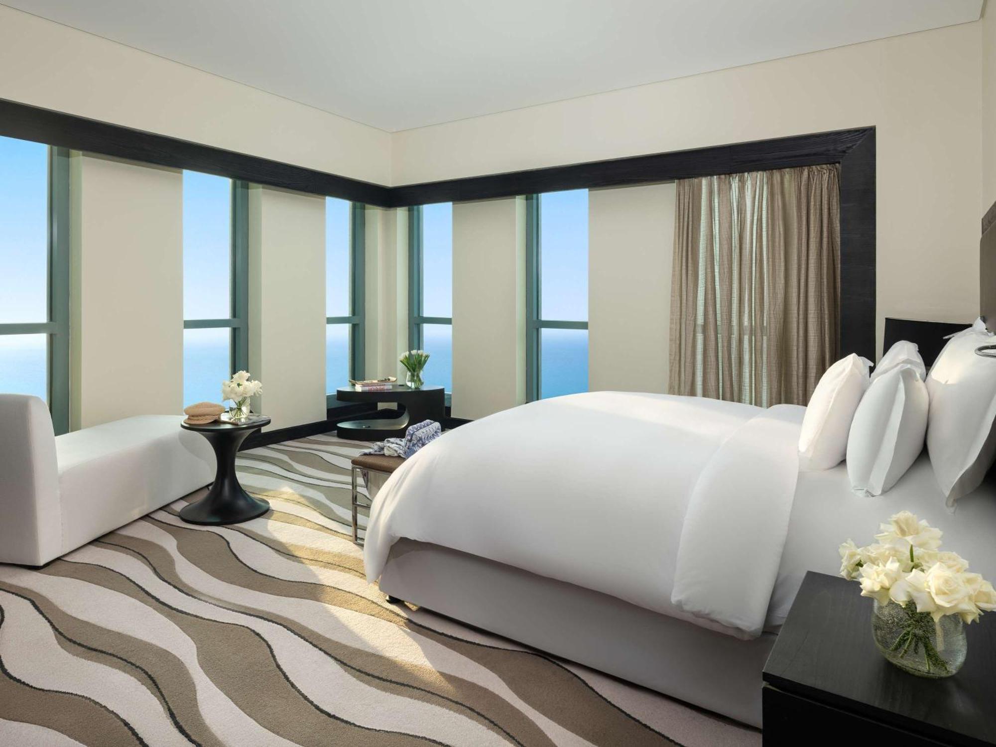 Hotel Sofitel Corniche